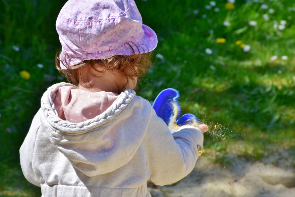 英語で子育て！【公園で遊ぶ時のフレーズ】初心者でも簡単！